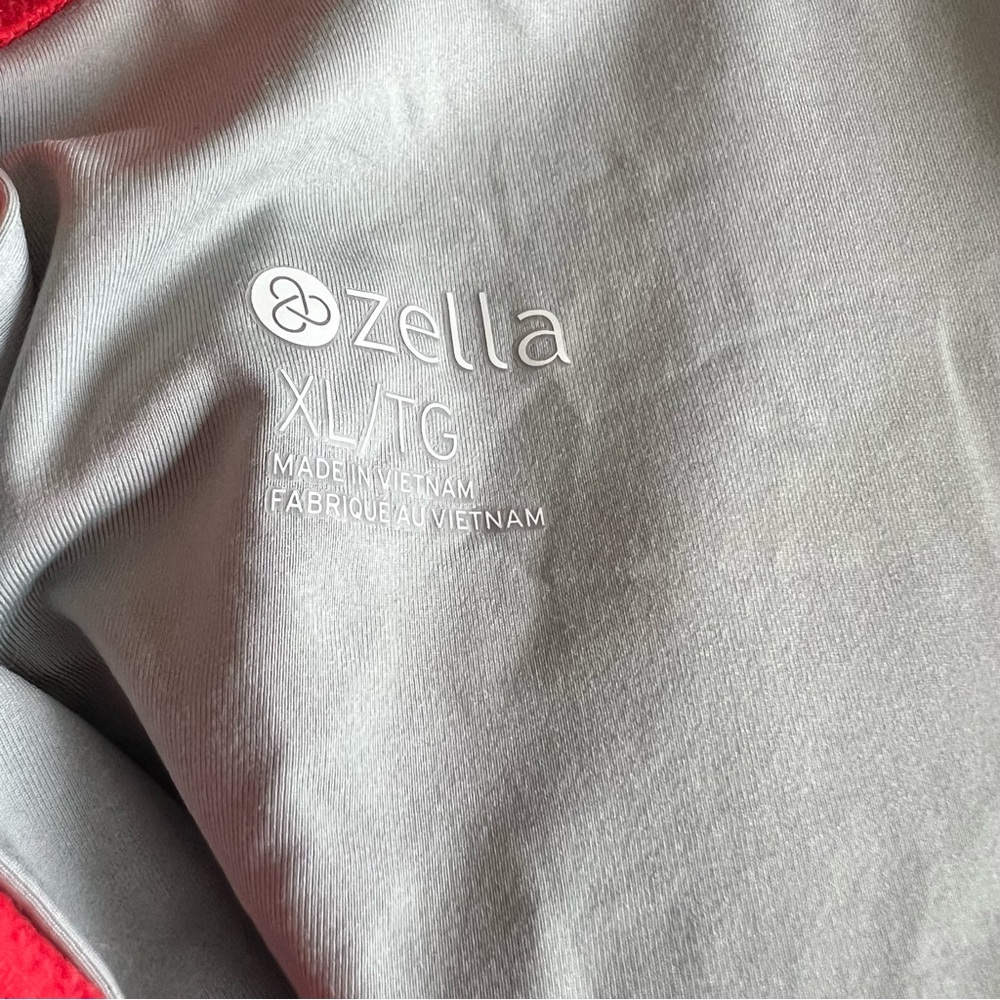 Zella - Picture 5 of 5
